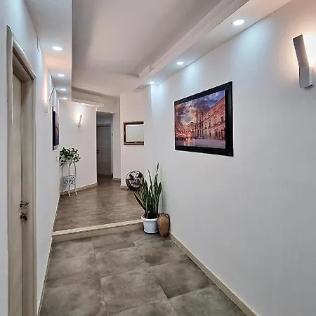 Agora Bed and breakfast *